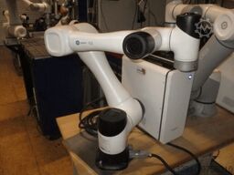 Dobot CR5 – Vorführroboter mit Chromebook