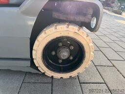Haulotte Star 10 --> neue Reifen, Batterie aus 2022!!