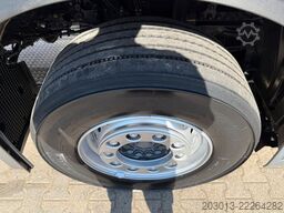 MERCEDES-BENZ Actros 2651 6x4 Koffer mit Bohranalge Zubehör
