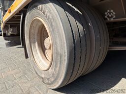 MERCEDES-BENZ Actros 2651 6x4 Koffer mit Bohranalge Zubehör