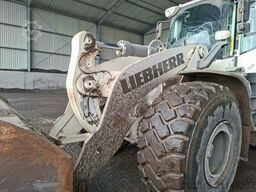 LIEBHERR L576 XPower Radlader 29 Ton *11.603 h *Waage