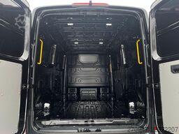 MAN TGE 3.180 L3H2 Kasten 4x4 STANDHZ ACC LENKRADHZ