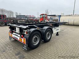 Krone NEU UND DIREKT VERFÜGBAR: 20FT-ADR-FAHRGESTELL ...