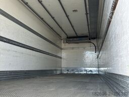 Mercedes-Benz Axor 1833