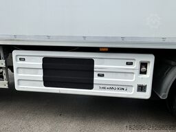 Mercedes-Benz Axor 1833