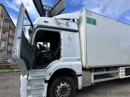 Mercedes-Benz Axor 1833