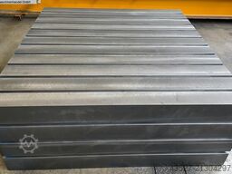 GERD WOLFF 1500 x 1500 x 800mm