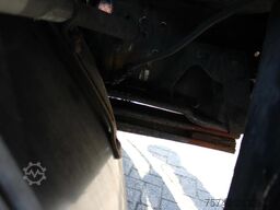 MAN TGL 17.240 + 3PERSON + MANUAL