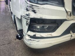 MAN TGX 18.510 beschädigt /damaged