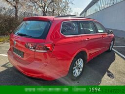 VOLKSWAGEN Passat Variant Business Navigation