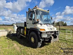 Mercedes-Benz Unimog U 400