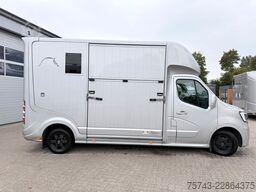 RENAULT Master Roelofsen Parados Sport