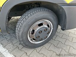 Iveco Daily 40C17 3.0 Hi Matic / BE Trekker / 296 dkm...