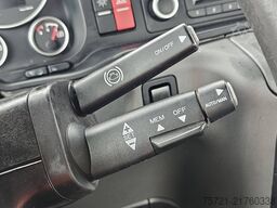 M.A.N. 41.360 TGS 8X4