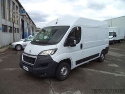 Peugeot Boxer 335