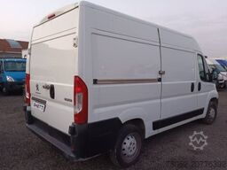 Peugeot Boxer 330
