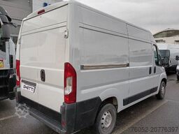Peugeot Boxer 330