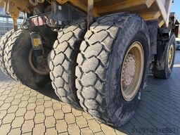 Komatsu HD405-7