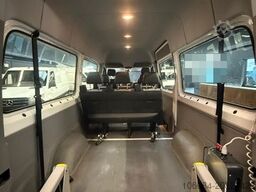 VOLKSWAGEN Crafter L2H2 Klima 8 Sitze + Rollstuhl AMF Bruns