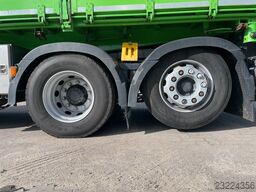 VOLVO FE 350/6x2/Kipper/Kran/Schnecke/Gelenkt