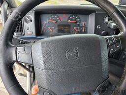 VOLVO FH 480 Kühler mit Kühlanhänger, LBW+Türen