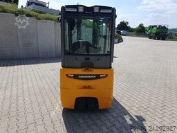 Jungheinrich EFG 215 / Triplex: 4.25m! / SS / nur 2.184h!