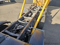 Volvo FMX 460 10x4 / 30m3 TIPPER / MINING