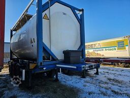 SCHMITZ CARGOBULL Tankcontainer Chassis+Tankcontainer  Schwallwand