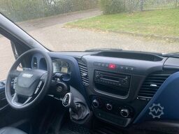 IVECO Daily 35C14 Hi-Matic Koffer mit Ladebordwand