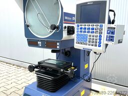 Mitutoyo Messprojektor PJ-A3000 & QM-Data 200