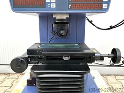 Mitutoyo Messprojektor PJ-A3000 & QM-Data 200