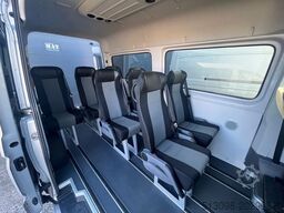 VOLKSWAGEN CRAFTER 9 SITZER KLIMAA. NAVI 177 PS 1.HAND