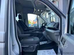 VOLKSWAGEN CRAFTER 9 SITZER KLIMAA. NAVI 177 PS 1.HAND