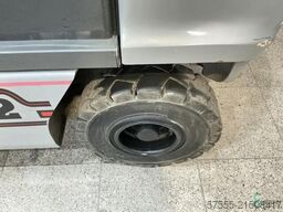 Nissan UGD 02 A 30 PQ