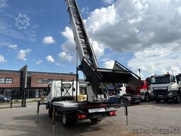 Nissan NT400 + 29 METER LADDER/VERHUIS LIFT + HYDROLIC...
