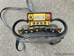 MERCEDES-BENZ AROCS 1840 DSK Kran Greifer 133h AHK Hydraulik