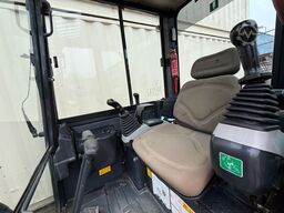 KOMATSU PC26MR-3 / 2020 BJ / 2 x Löffel