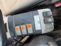 KOMATSU PC26MR-3 / 2020 BJ / 2 x Löffel