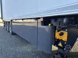 Schmitz Cargobull SKO 24 Doppelstock Liftachse Carrier Vector HE19