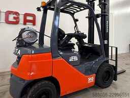 Toyota 11374 - 02-8FGF25