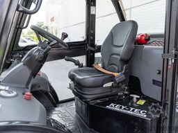 Manitou MC 30-4
