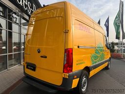MERCEDES-BENZ eSprinter 312 DHL Regal KEP-Ausbau