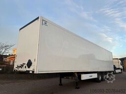 Krone 3-Ass gesloten oplegger APK 12-2025 Geisoleerd...