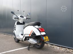 VESPA GTS 300 SUPERSPORT RST BIANCO