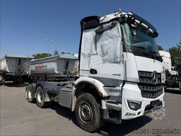 MERCEDES-BENZ Arocs 5 2645 6X4 Kipphydr. !Unfall Motor läuft !