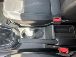 VW CADDY MAXI REGALS. TEMP. 4MOTION DACHTRÄ. KLIMA