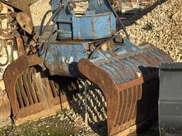 HITACHI FiatHitachi EX 215 ELC-T