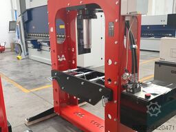AXA P110 MR 110 Ton