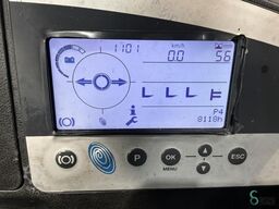 Still FM-X17