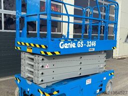 Genie GS 3246 - 11,60m Scherenarbeitsbühne *Akku neu*